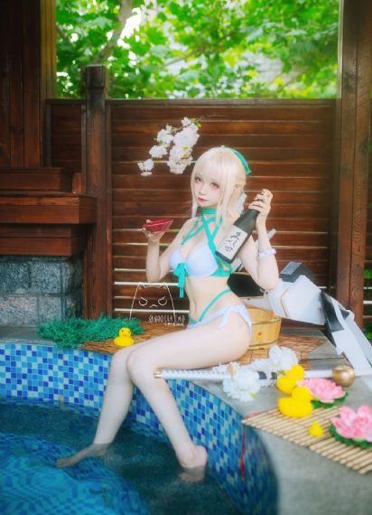 艳星喷水女王cytherea_西瓜视频在线观看