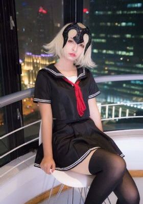 继母的深吻夺去的童真_1080P高清完整版